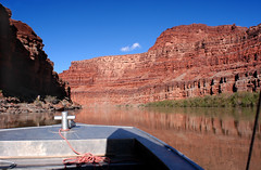 .Moab: Goose Neck Boat Ride