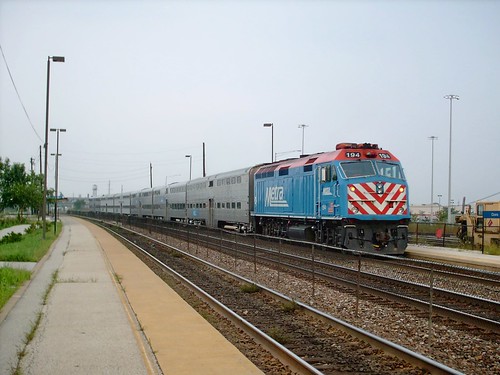 Eastbound Metra commuter local. Cicero Illinois. September 2007. by Eddie from Chicago