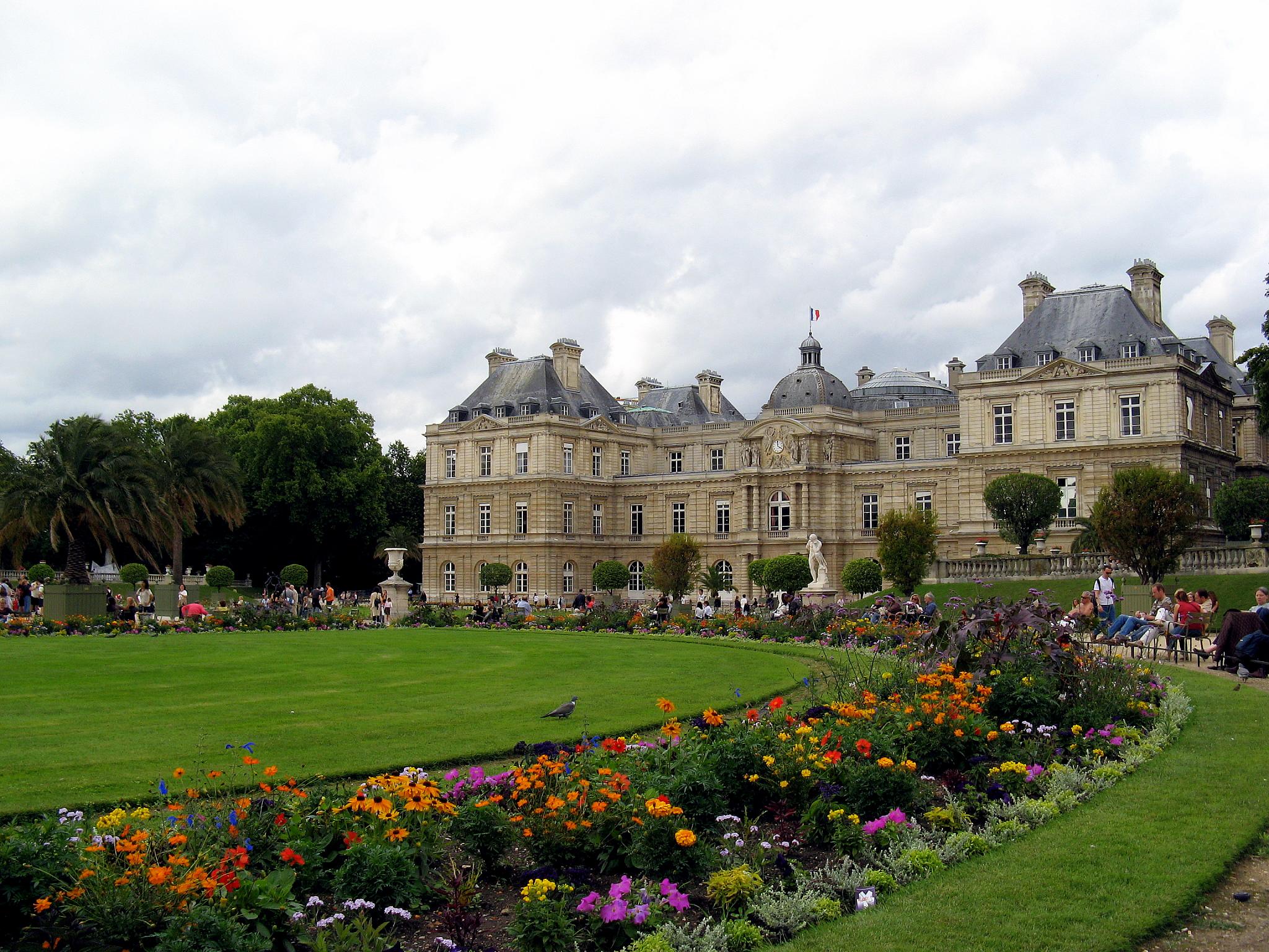 Palace and Garden of Luxemboug