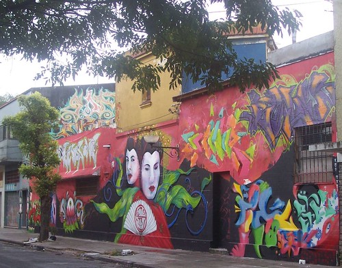 GRAFFITI: Paseos artístico-graffiteros en Mar del Plata. Diagonal Antonio Álvarez.