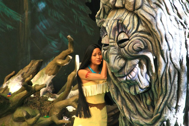 WDW Sept 2008 - Pocahontas and Her Forest Friends