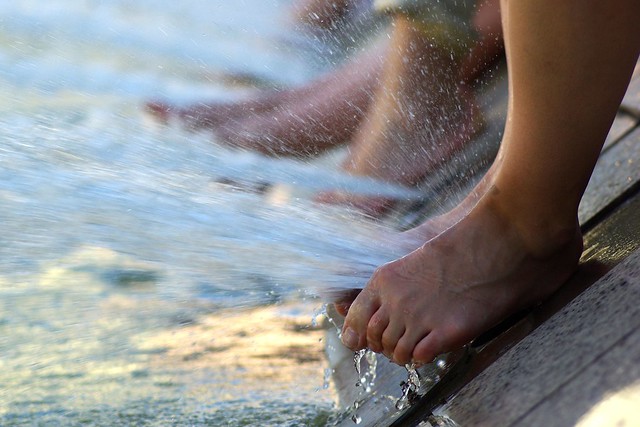 Les pieds dans l'eau - 02