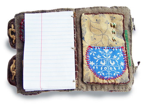 Un diario hecho con una bonita funda hecha a mano (última página)