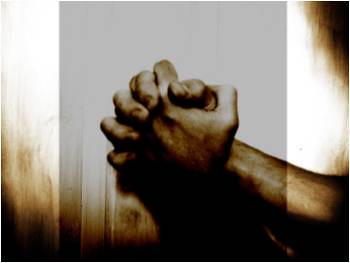 praying-hands-bathing-light