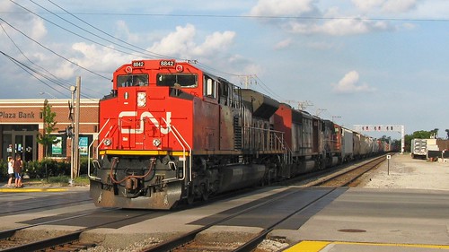 Westbound Canadian National heavy freight train. Elmwood Park Illinois. June 2008. by Eddie from Chicago