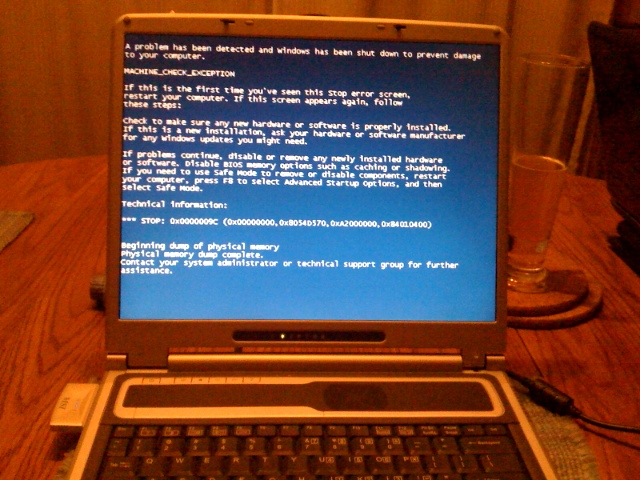 laptop blue screen