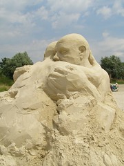 Sand Sculpture - friends