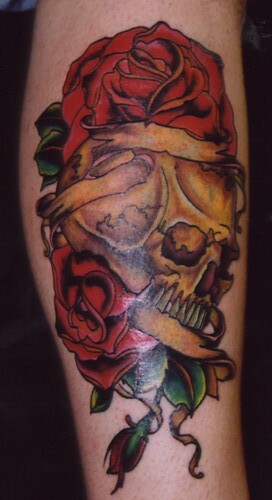 new skool skull and roses done by russell at bizarre ink 36 westport 