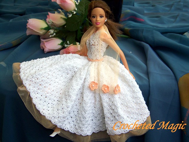 Fashion Dolls With Crocheted Dresses - Doll Crochet: Crocheted