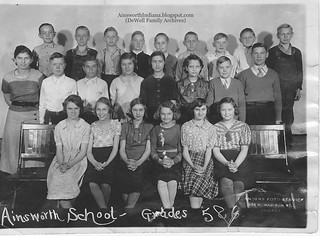 Ainsworth 5th and 6th grades circa1933