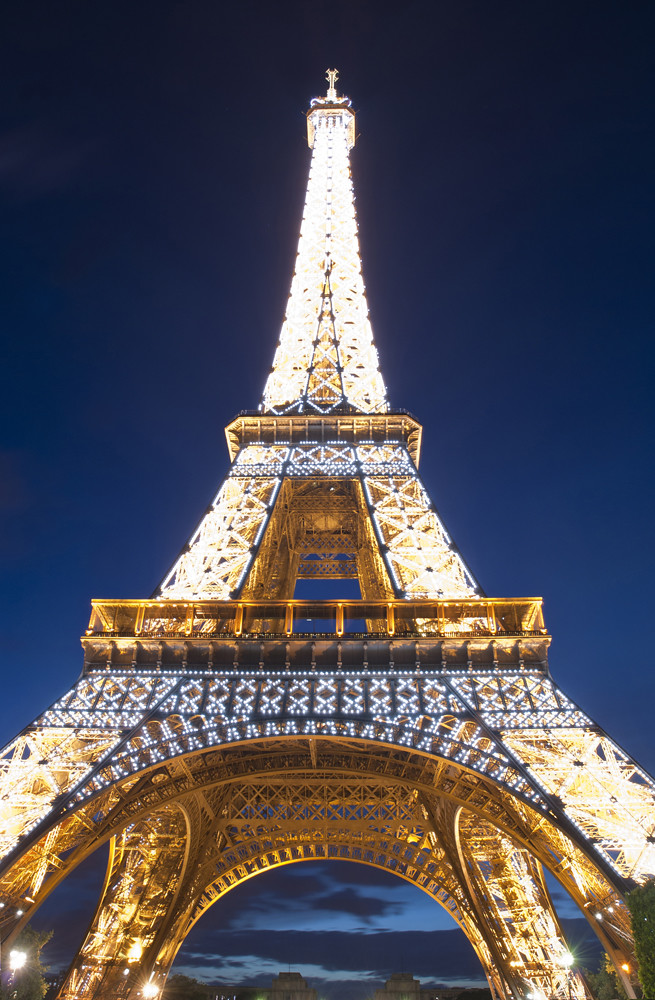 Eiffel-Tower_2