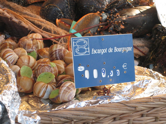 escargot at market