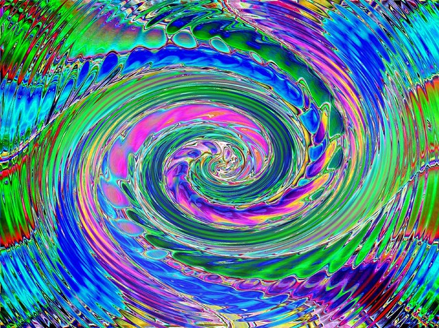 Catchy colours spiral (Colour invertion)