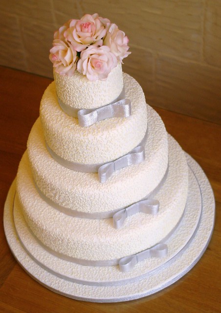 In Malta wedding cakes come as part of the catering package and it is 