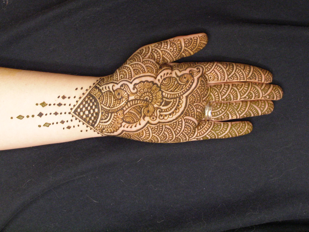 henna / mehndi full palm design