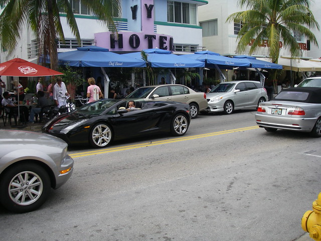 Lamborghini Gallardo Convertible in front of the Colony Hotel Ocean Drive 