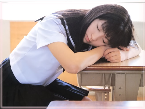 sleeping_asian_girl
