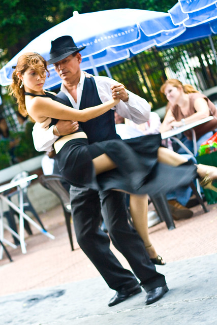 Tango dancers in Buenos Aires, Argentina