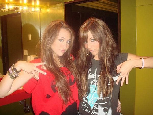 Miley Cyrus and Mandy Jiroux MM CRU 