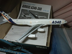 acm_Extra small airliners 1/400!