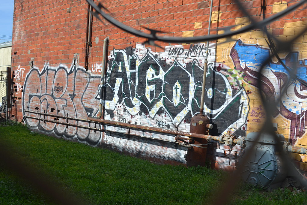 AIGOE, Graffiti, Street Art, Oakland, UND,