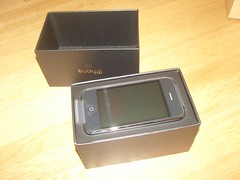 3G iPhone Unboxing