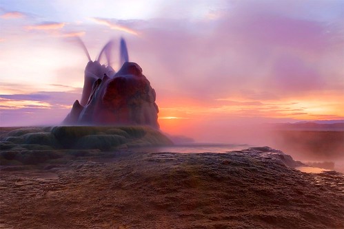 Fly Geyser - Black Rock Desert by Stephen Oachs (ApertureAcademy.com)