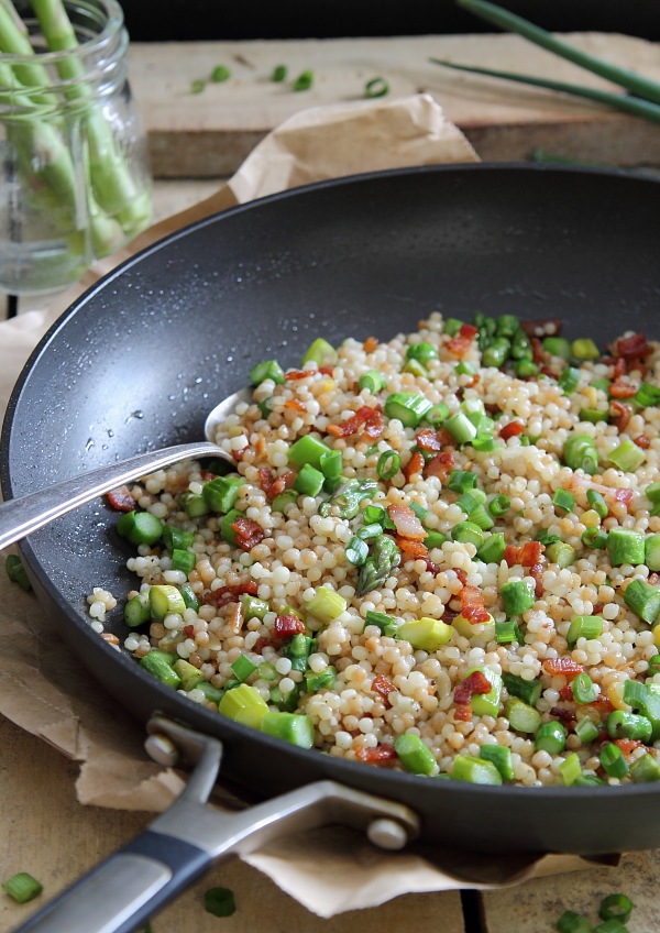 Fried couscous with bacon and asparagus