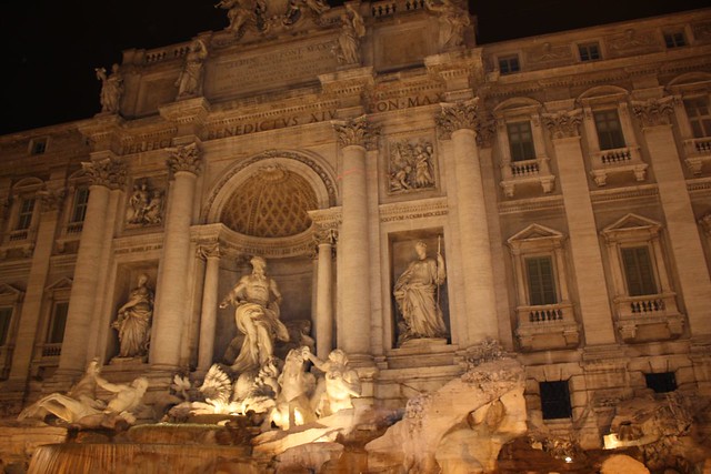 Best Shot of Trevi Fountain
