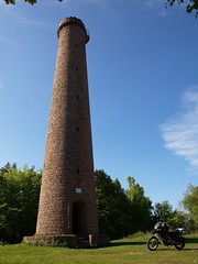 an einem alten Turm von tuxbrother auf Flickr