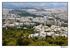 Greek Urbanization in its natural context