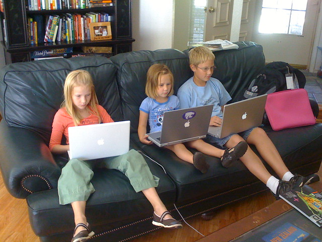 how to teach your kids about money laptops