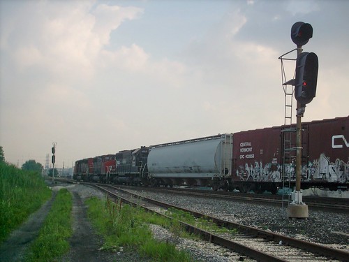Southbound Canadian National train on the Belt Railway of Chicago interchange. Hawthorne Junction. Chicago / Cicero Illinois. June 2007. by Eddie from Chicago
