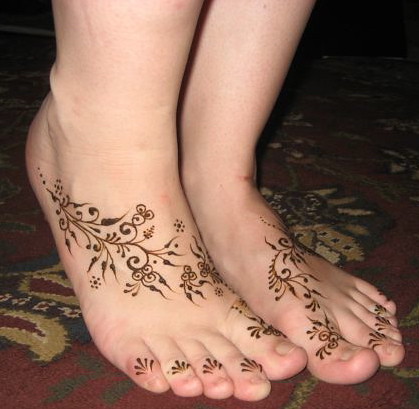 Bridal feet for an Egyptian American wedding by Jessica Henna Caravan
