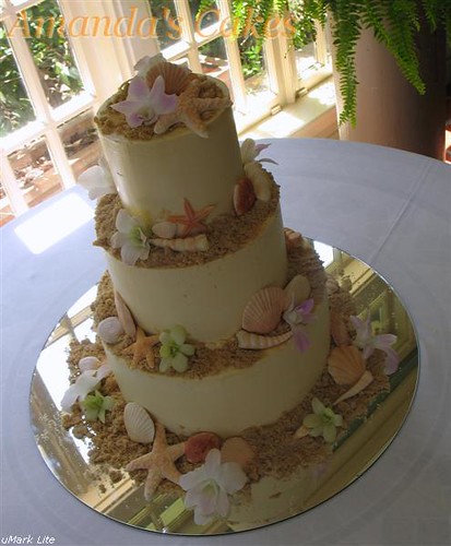 Mindy's Beach Cake For an April Wedding Vanilla Cake with Pastry Cream and