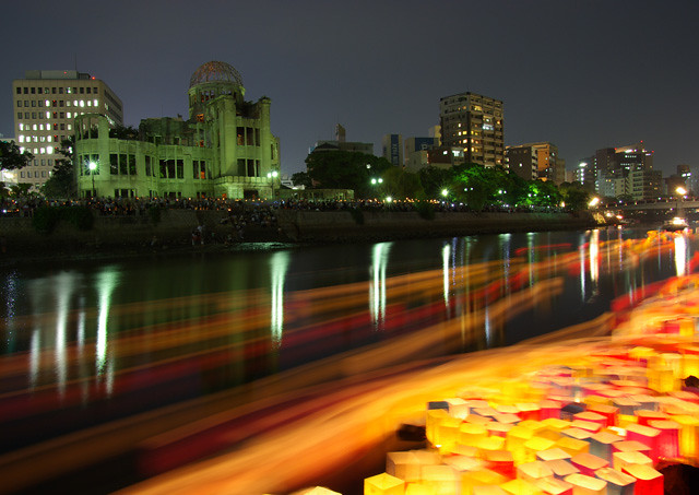 A-Bomb Dome  August 6 灯篭流し(Lanterns Floating)　［Worldheritage］　