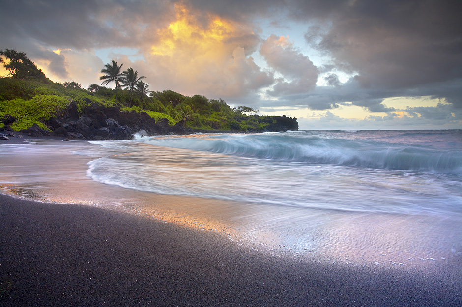 Waianapanapa Sands - Maui