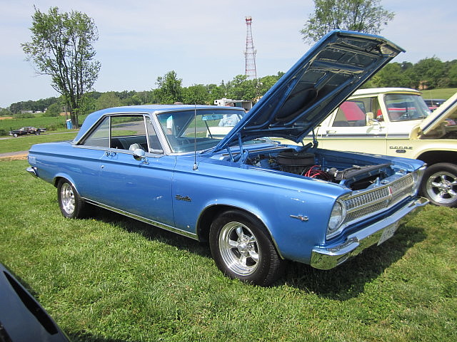 1965 Plymouth Satellite Mopar Day at 7580 Dragway Monrovia MD June 4