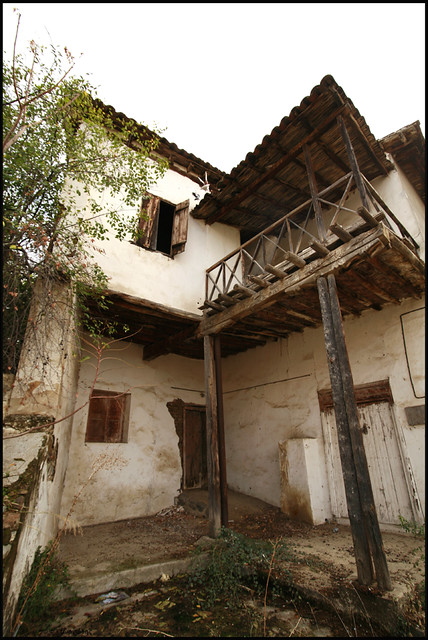 Abandoned house, Evrychou village
