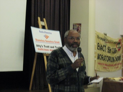 Abayomi Azikiwe, editor of the Pan-African News Wire, covering the Statewide Organizers' Conference sponsored by the Moratorium Now! Coalition in downtown Detroit on December 6, 2008. (Photo: Alan Pollock). by Pan-African News Wire File Photos