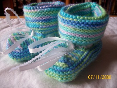 Knitting Baby Booties on Knitted Baby Booties   Flickr   Photo Sharing
