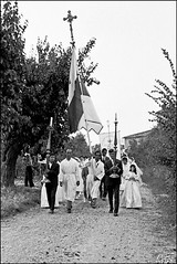   1959 - Corpus Christi: a procession in the country