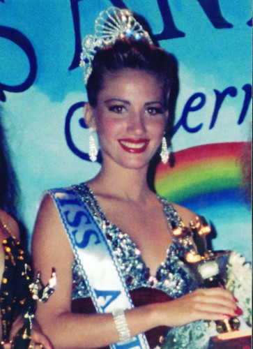 Miss Antilles International 1993 - Maria del Carmen Sanchez - (Coche Island)