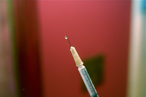 hypodermic vaccine needle