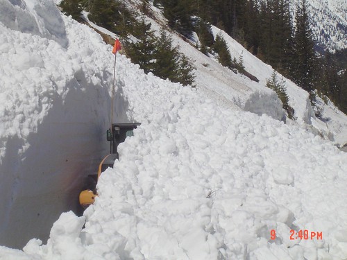 Avalanches hit North Cascades Highway - Week 5