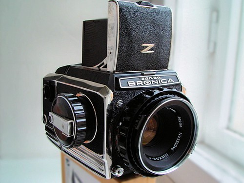 カメラ フィルムカメラ Bronica S2 - Camera-wiki.org - The free camera encyclopedia