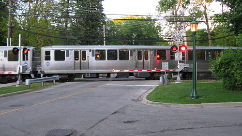 Southbound CTA purple line train departing from the Linden Avenue Terminal. Wilmette Illinois. Early June 2009. by Eddie from Chicago