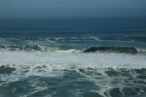 Milky waves, Gregorio state beach, Pacific Coast, California, USA by Wonderlane
