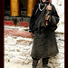 praying-man-xigar-tibet