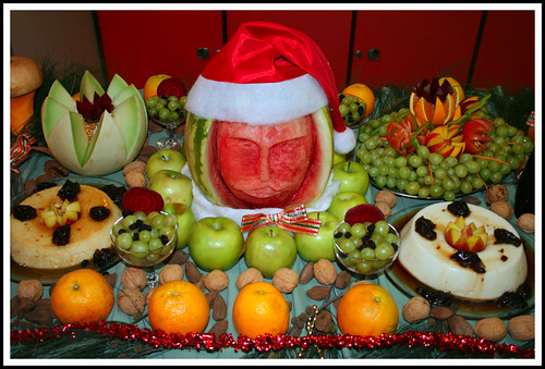Frutas y verduras en la mesa